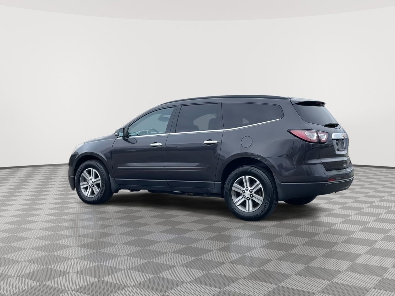 Thumbnail: 2015 Chevrolet Traverse - 5
