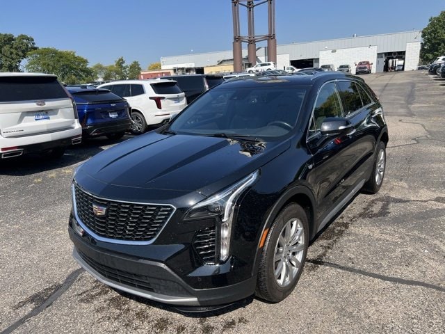 2022 Cadillac XT4 Premium Luxury Hero Image