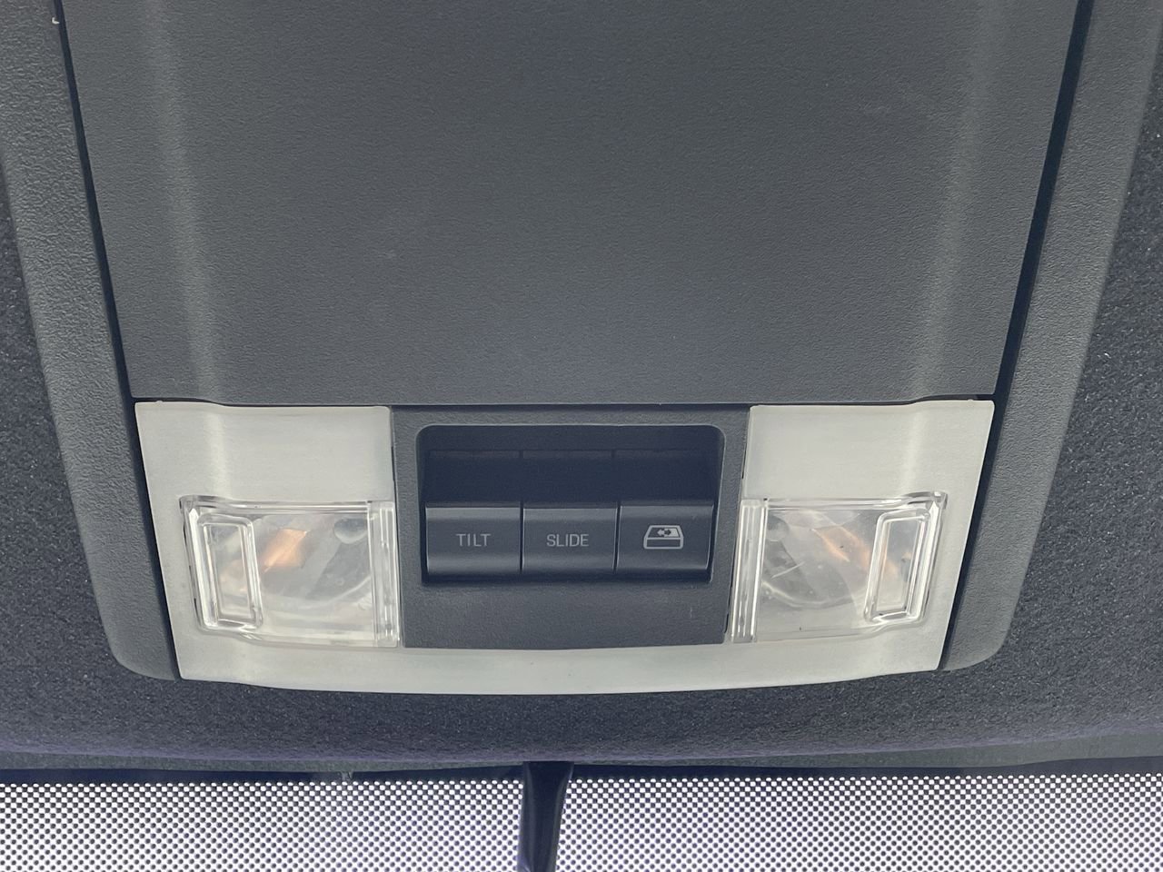 Thumbnail: 2011 Ford Econoline - 31