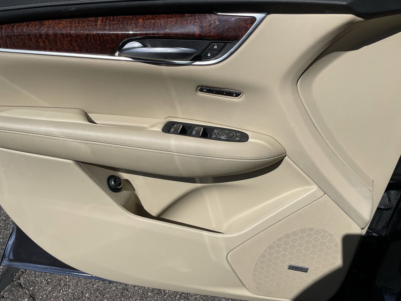 Thumbnail: 2019 Cadillac XT5 - 32