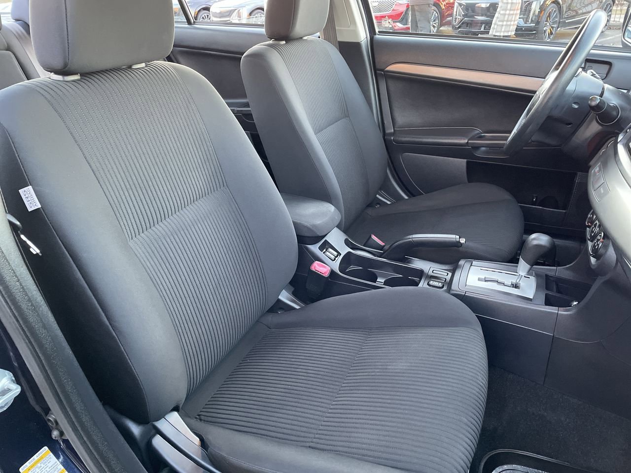 Thumbnail: 2014 Mitsubishi Lancer - 14