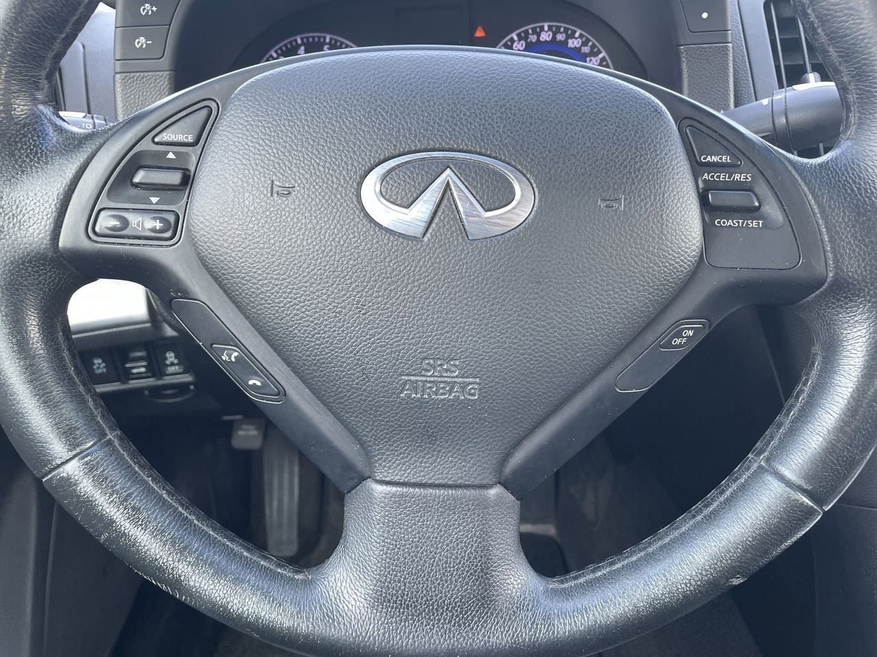 Thumbnail: 2012 INFINITI G37 - 10