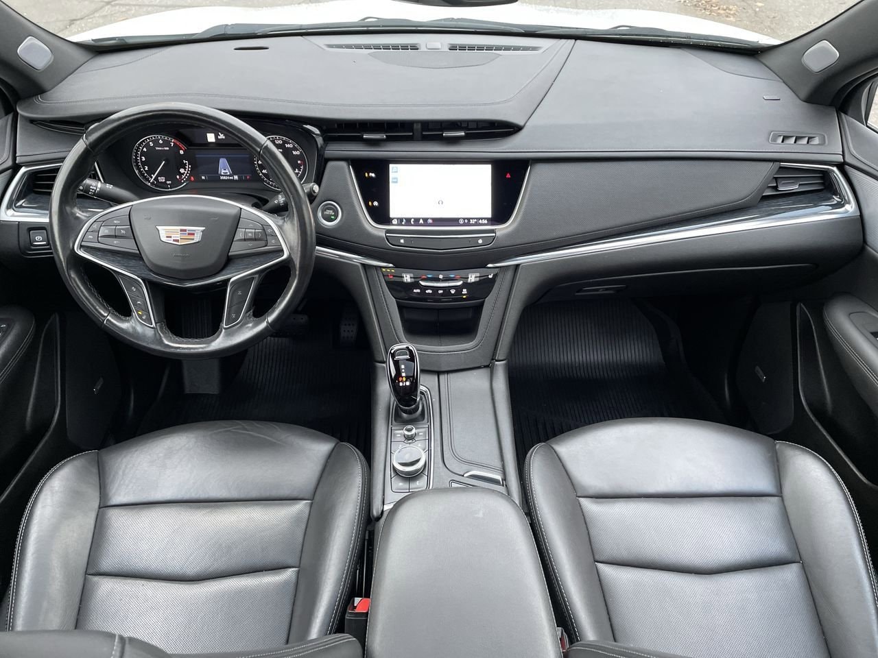 Thumbnail: 2023 Cadillac XT5 - 25