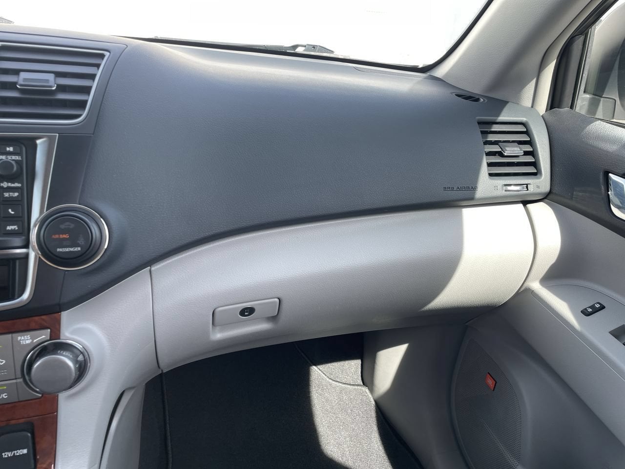 Thumbnail: 2013 Toyota Highlander - 15