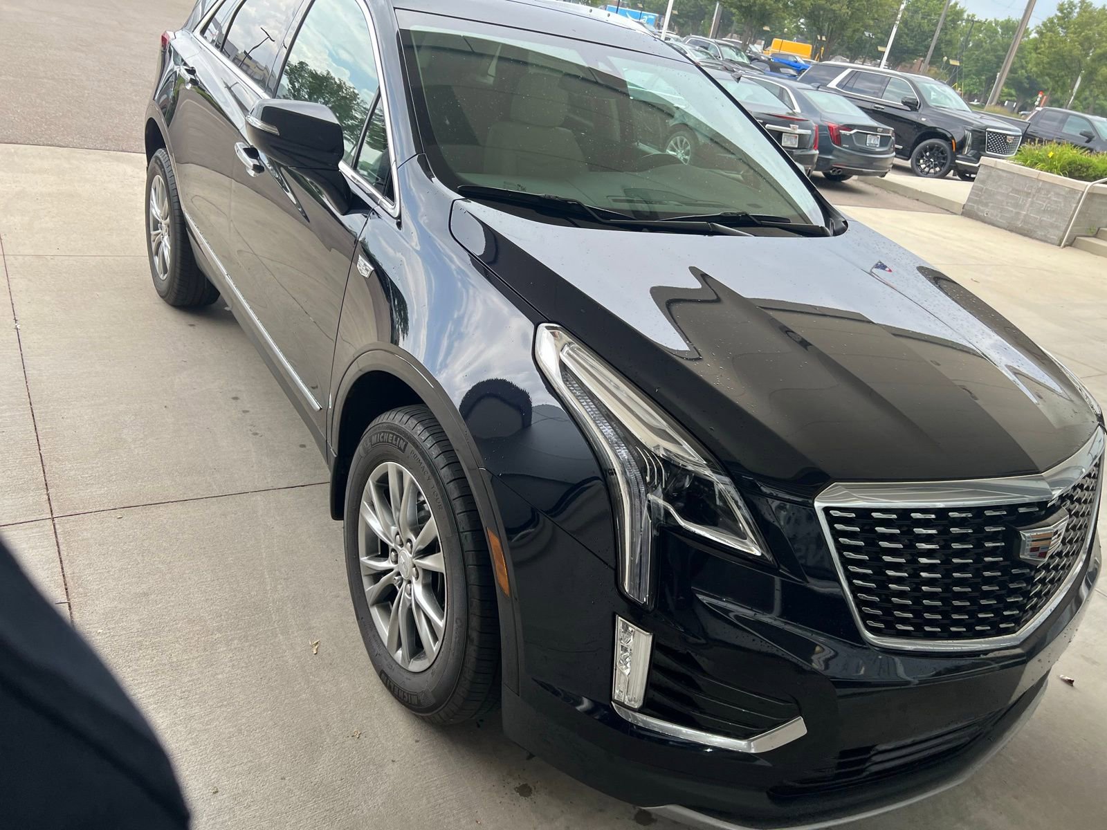 Thumbnail: 2022 Cadillac XT5 - 4