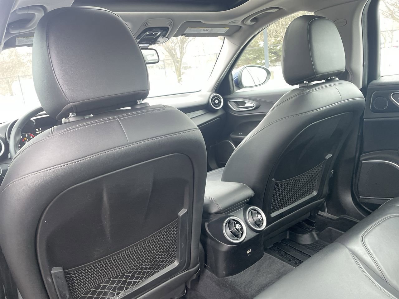 Thumbnail: 2019 Alfa Romeo Giulia - 19