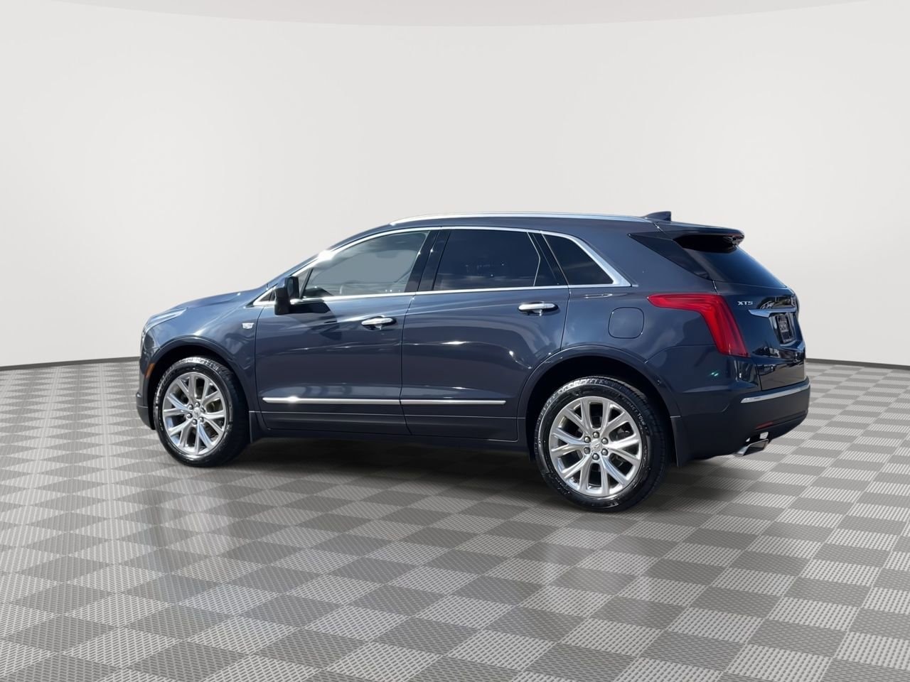 Thumbnail: 2019 Cadillac XT5 - 6
