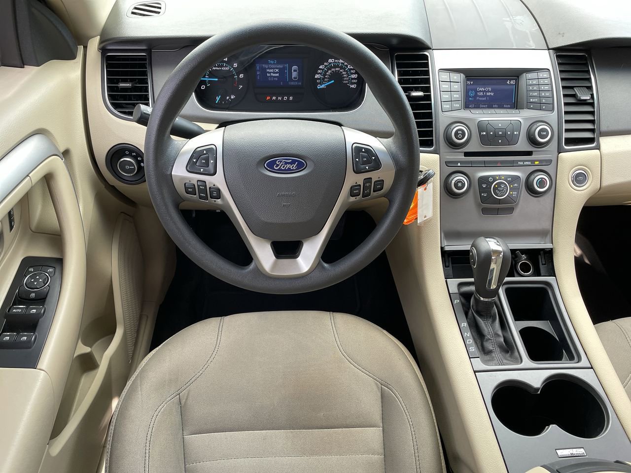 Thumbnail: 2015 Ford Taurus - 11