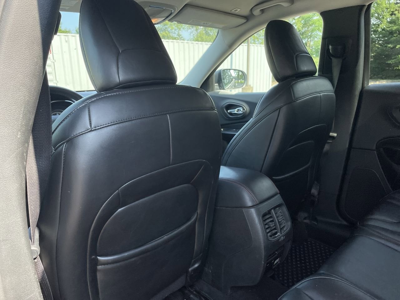 Thumbnail: 2019 Jeep Cherokee - 19