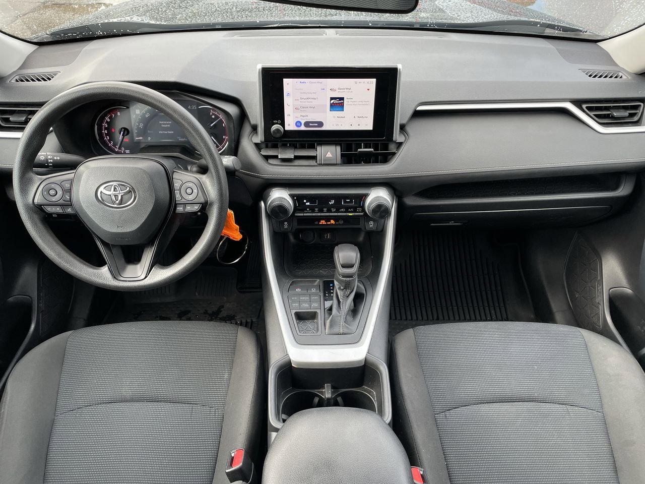 Thumbnail: 2023 Toyota RAV4 - 20