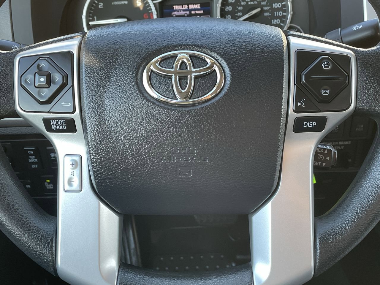 Thumbnail: 2017 Toyota Tundra - 10