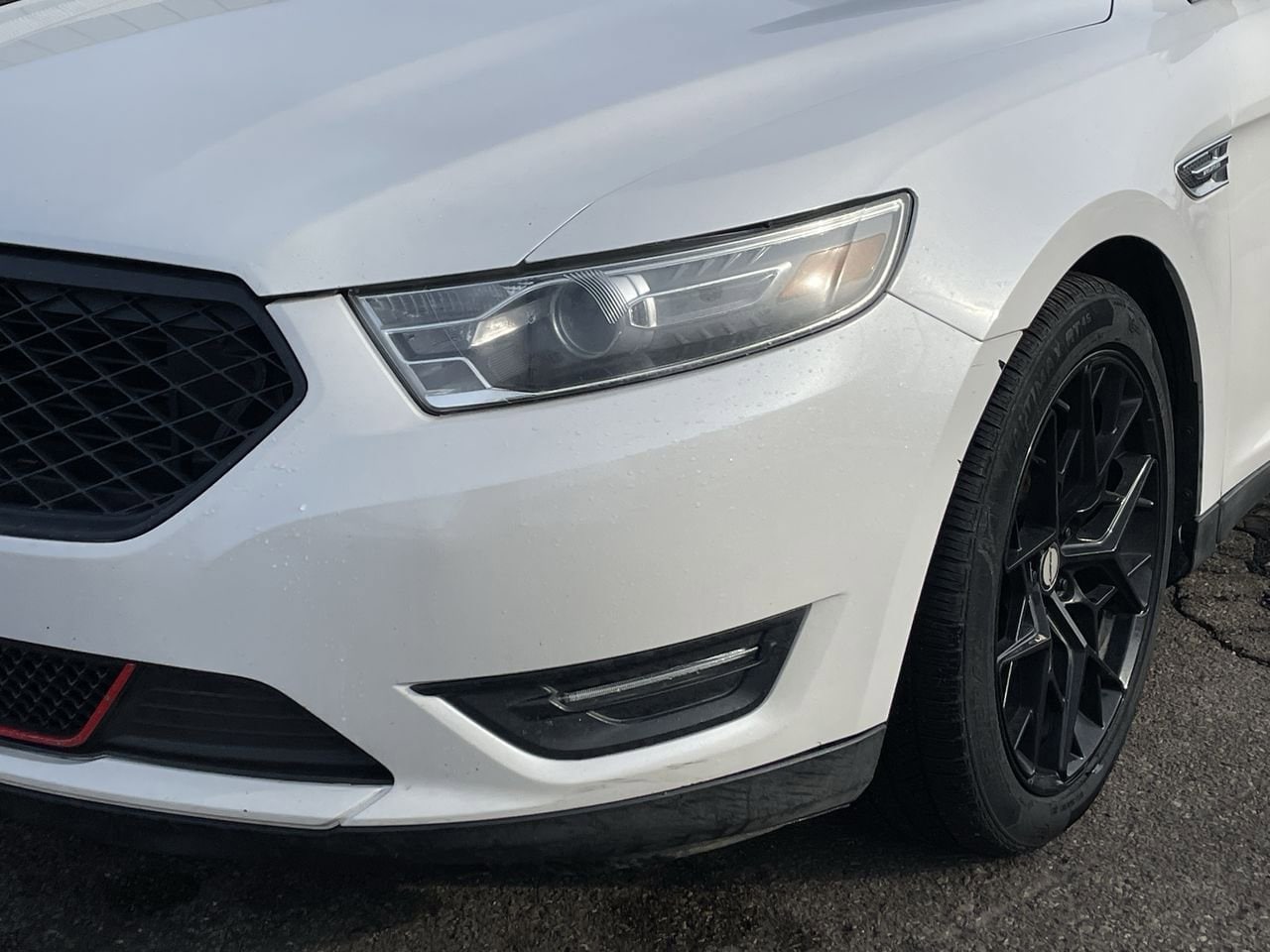 Thumbnail: 2014 Ford Taurus - 33