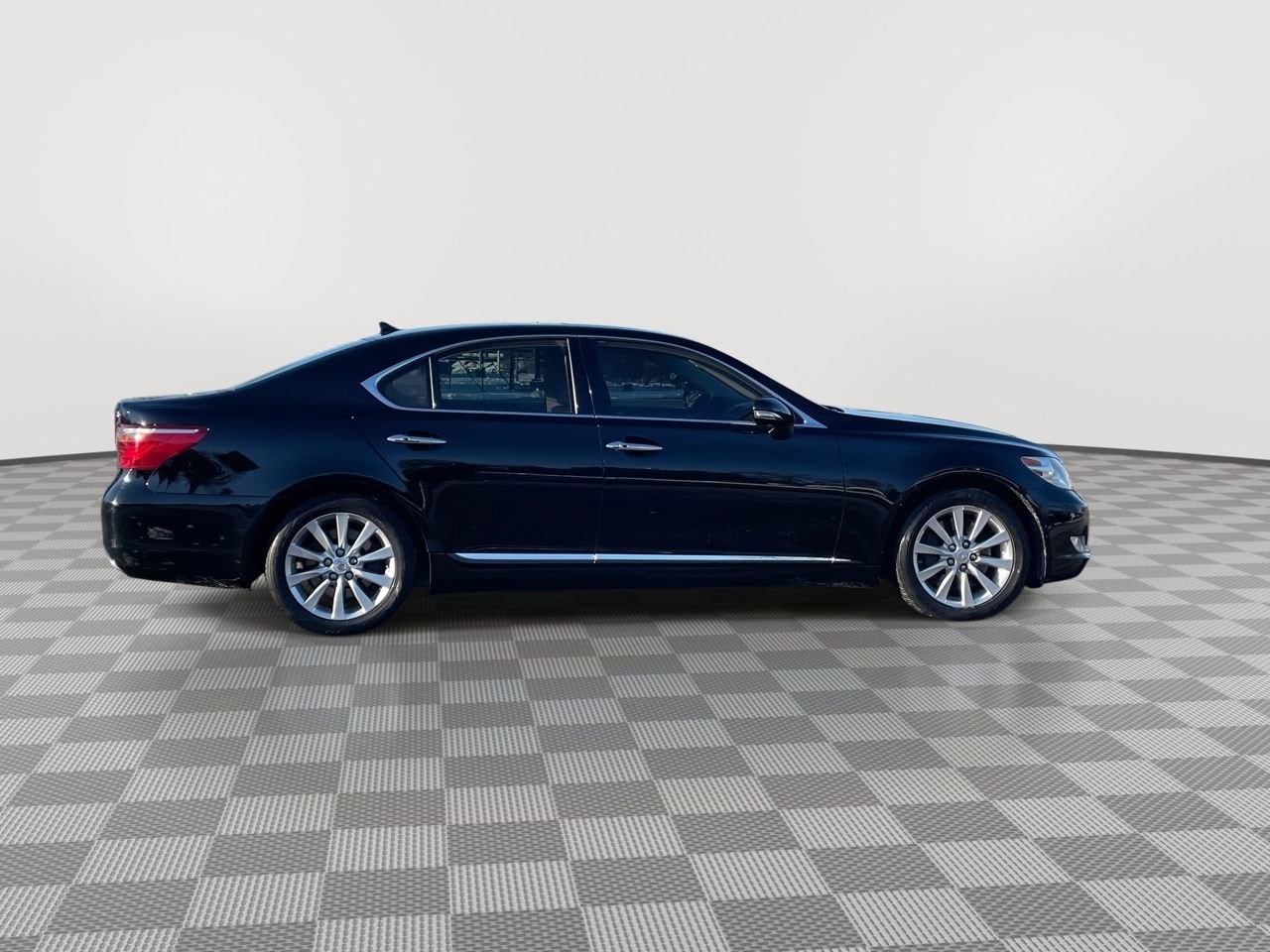 Thumbnail: 2012 Lexus LS - 9