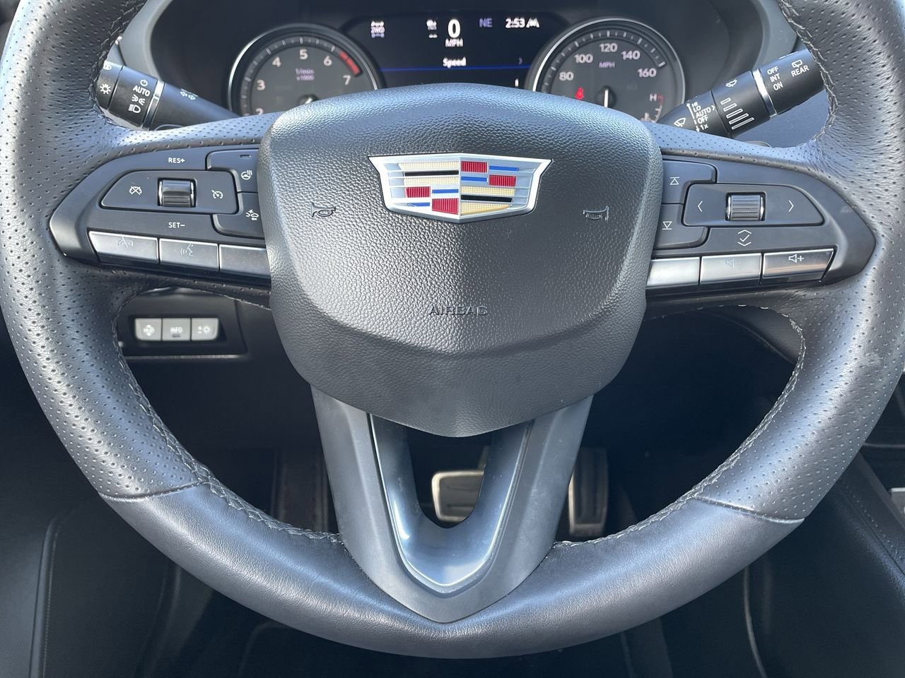 Thumbnail: 2023 Cadillac XT4 - 10
