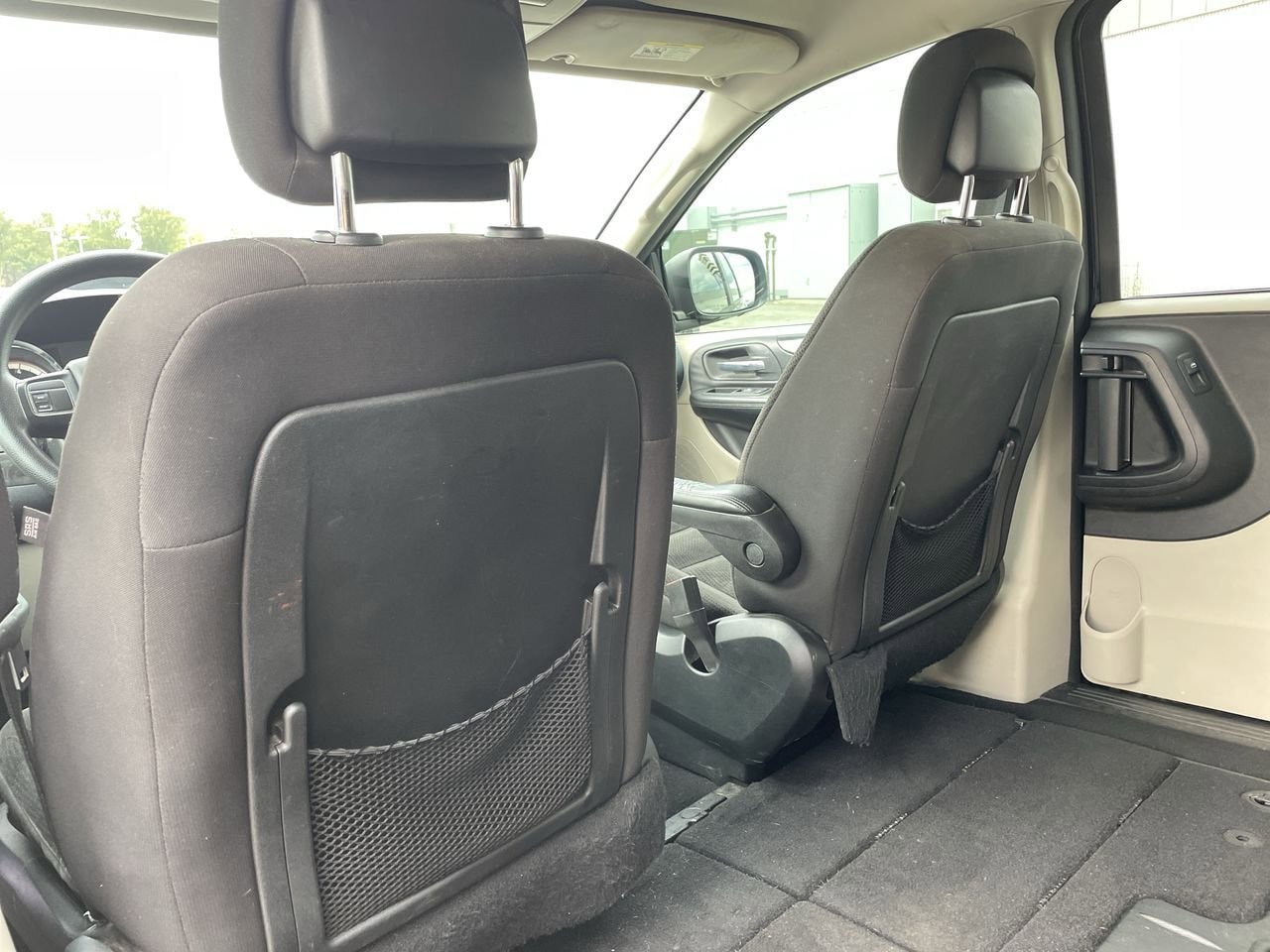 Thumbnail: 2018 Dodge Grand Caravan - 20