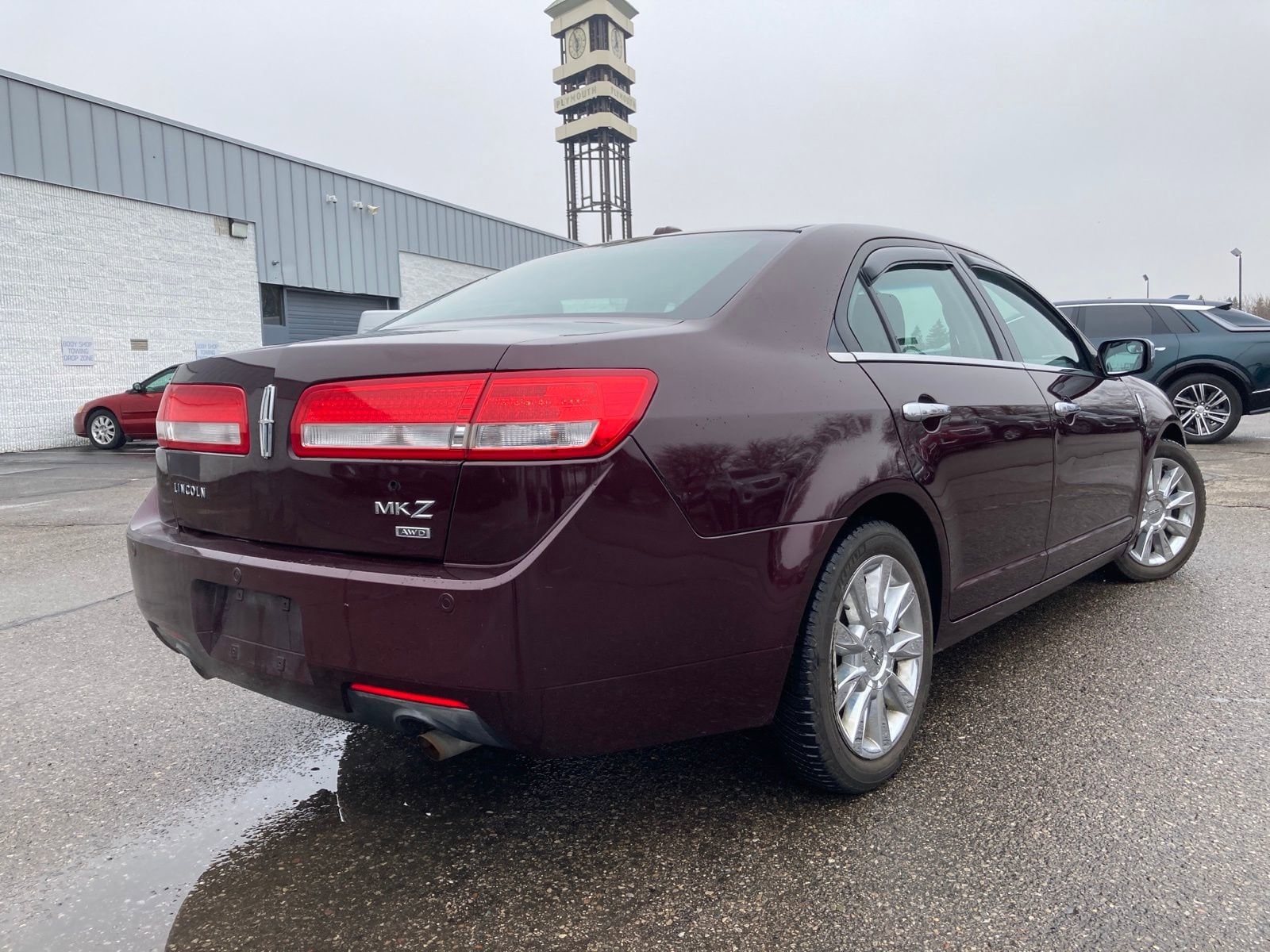 Thumbnail: 2012 Lincoln MKZ - 3