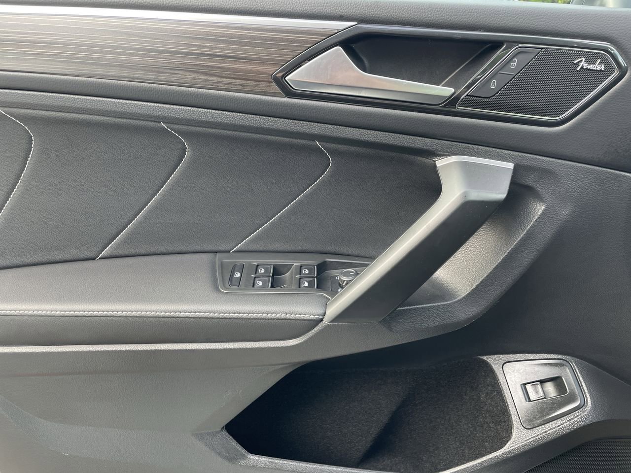 Thumbnail: 2024 Volkswagen Tiguan - 34