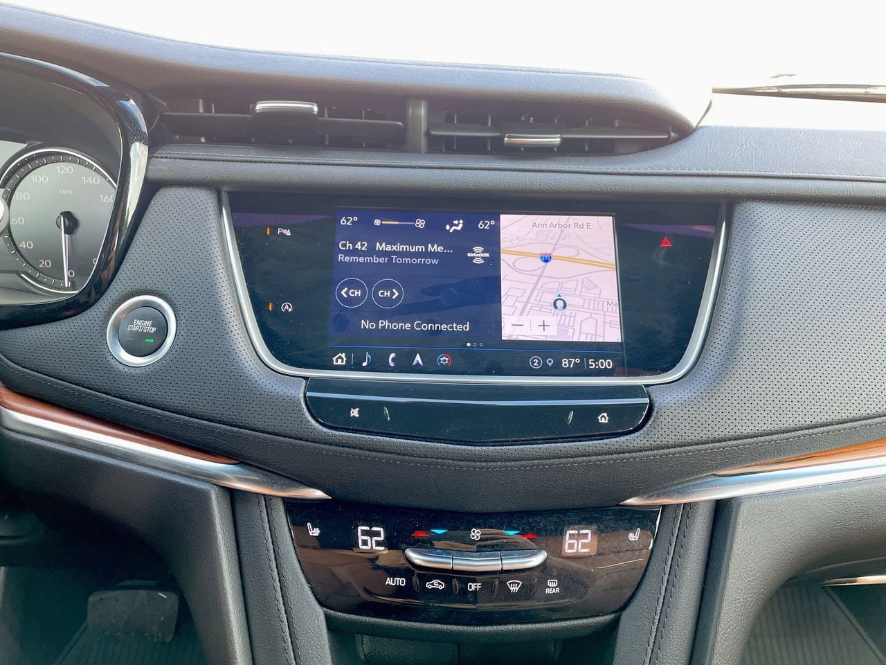 Thumbnail: 2023 Cadillac XT5 - 13