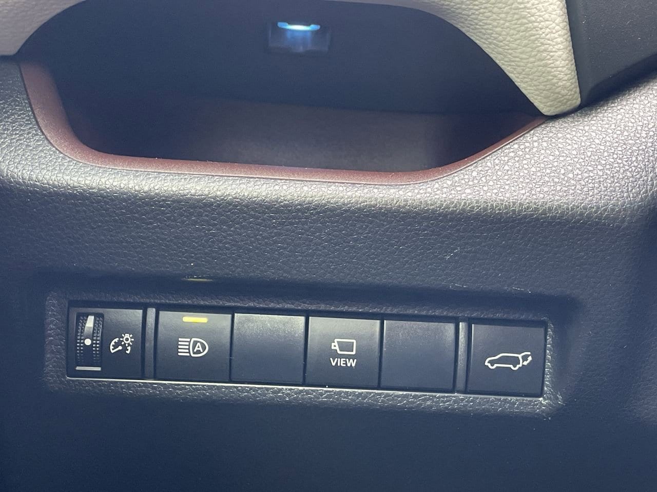 Thumbnail: 2019 Toyota RAV4 - 30