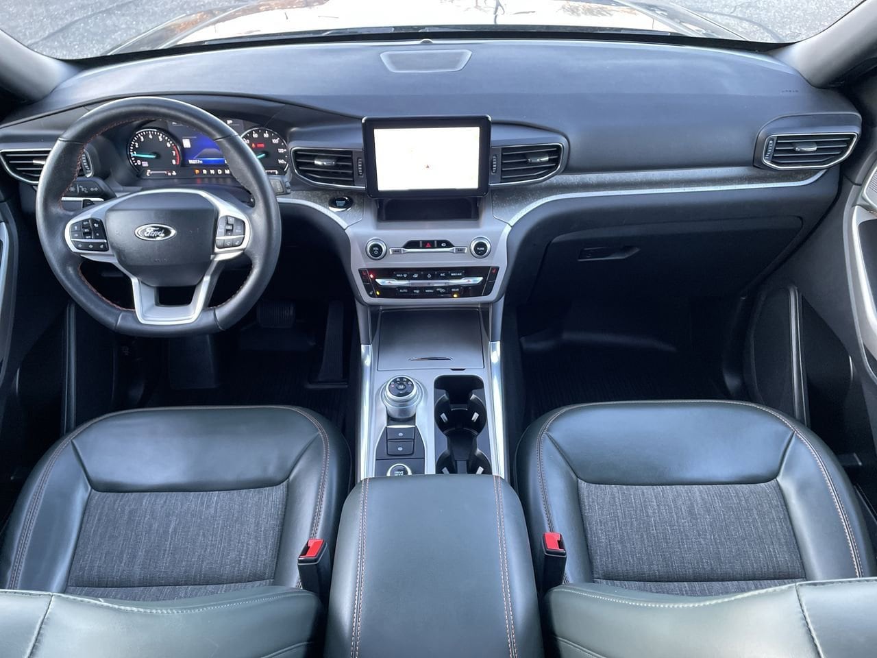 Thumbnail: 2022 Ford Explorer - 27