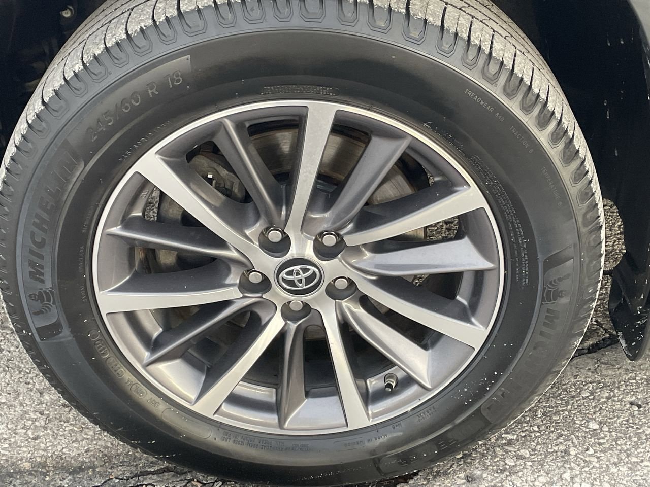 Thumbnail: 2019 Toyota Highlander - 39