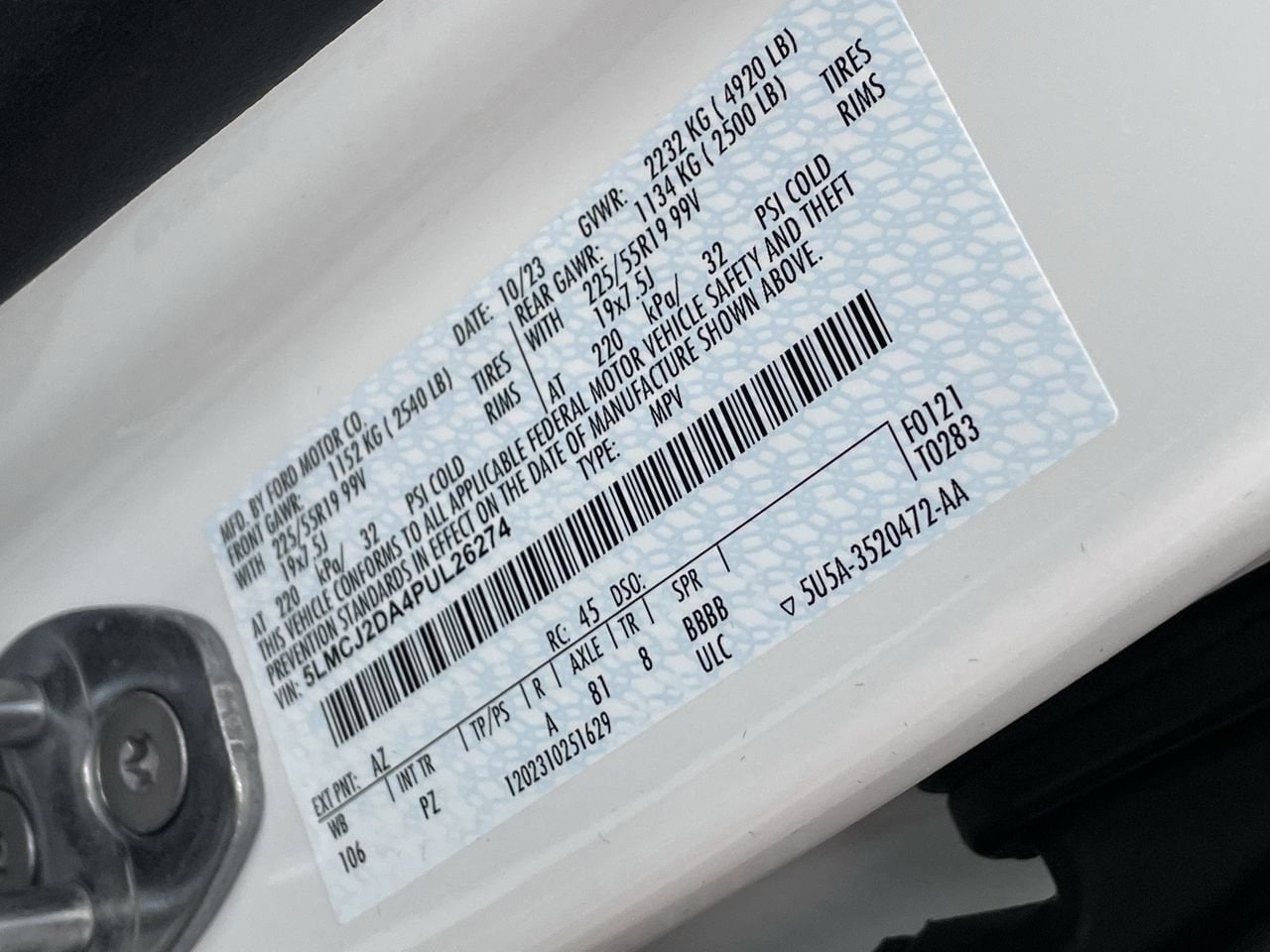 Thumbnail: 2023 Lincoln Corsair - 33