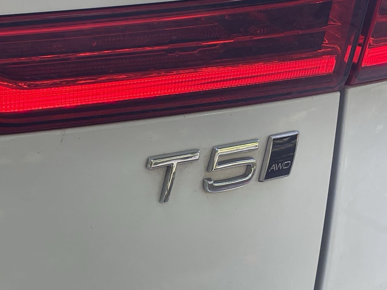 Thumbnail: 2020 Volvo XC60 - 37