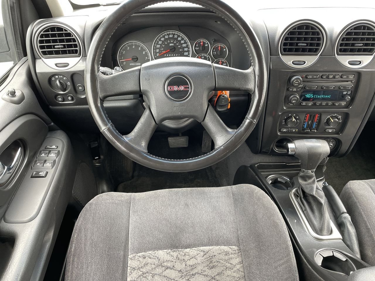 Thumbnail: 2006 GMC Envoy - 11