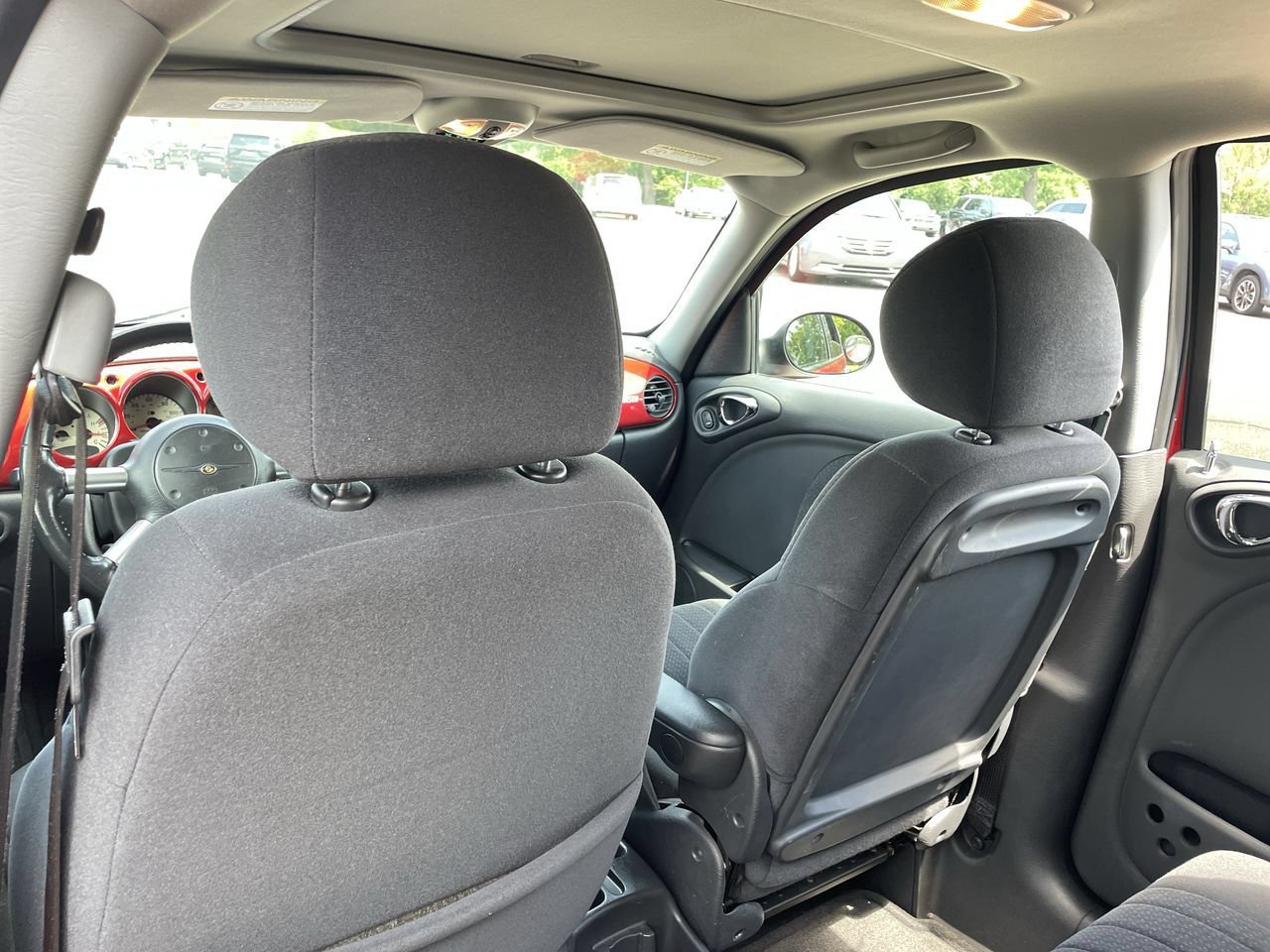 Thumbnail: 2004 Chrysler PT Cruiser - 19
