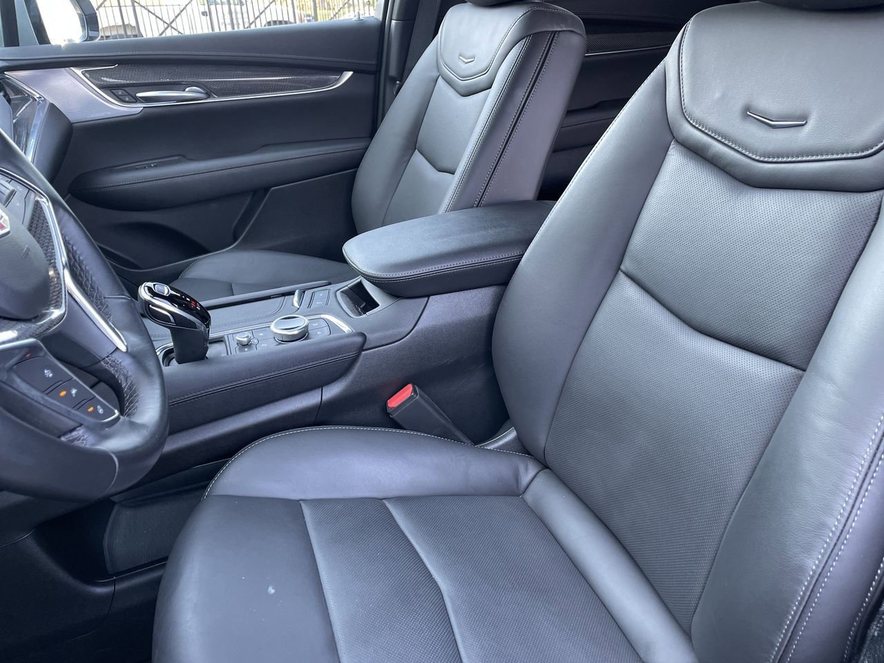 Thumbnail: 2024 Cadillac XT5 - 12