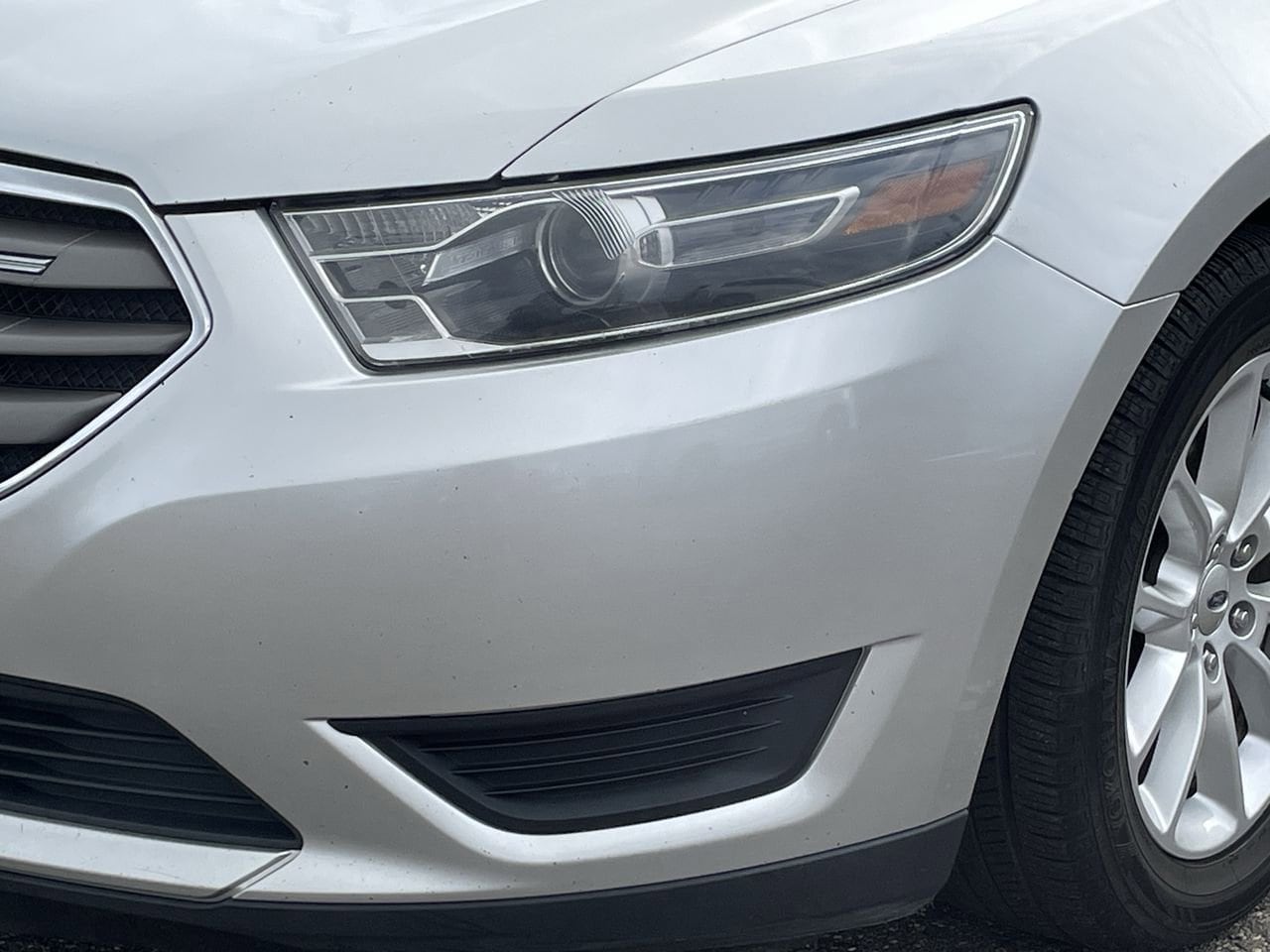 Thumbnail: 2015 Ford Taurus - 33