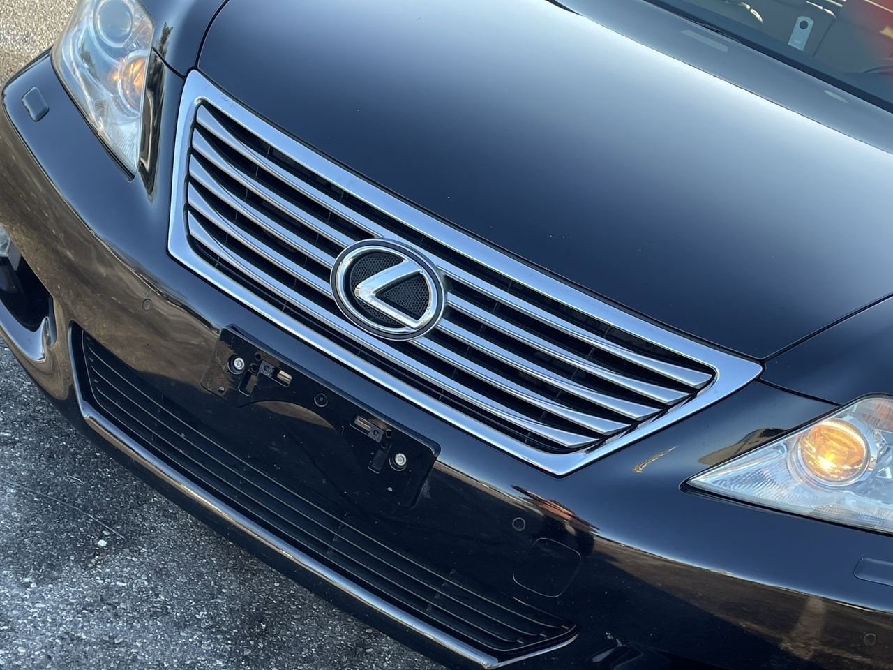 Thumbnail: 2012 Lexus LS - 36