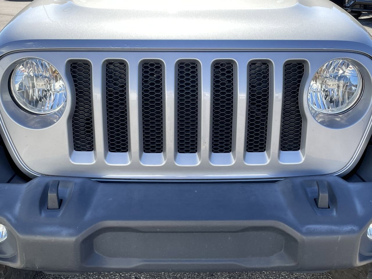 Thumbnail: 2019 Jeep Wrangler - 36