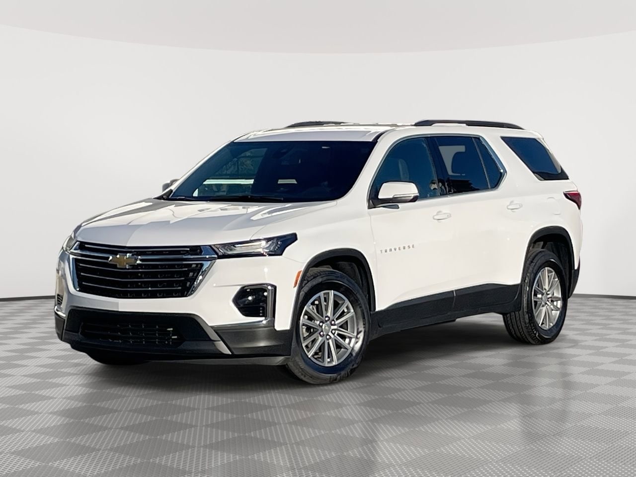 Thumbnail: 2023 Chevrolet Traverse - 1