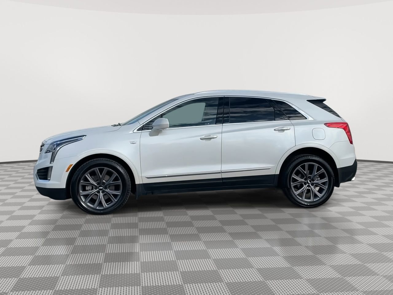 Thumbnail: 2019 Cadillac XT5 - 5