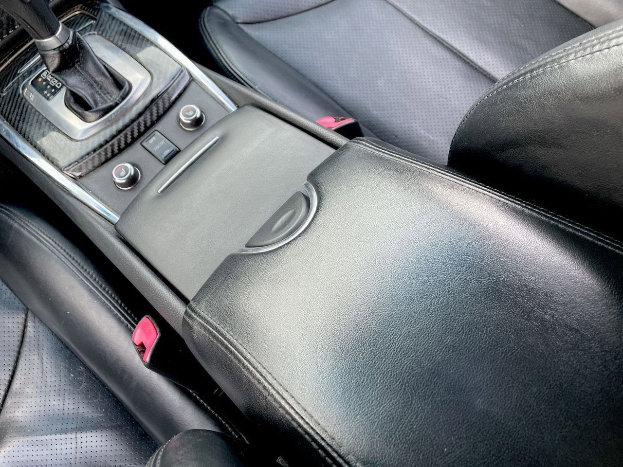 Thumbnail: 2012 INFINITI G37 - 23