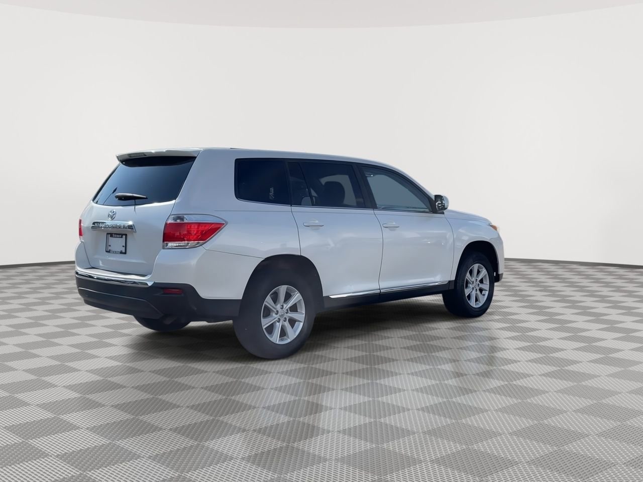 Thumbnail: 2013 Toyota Highlander - 8