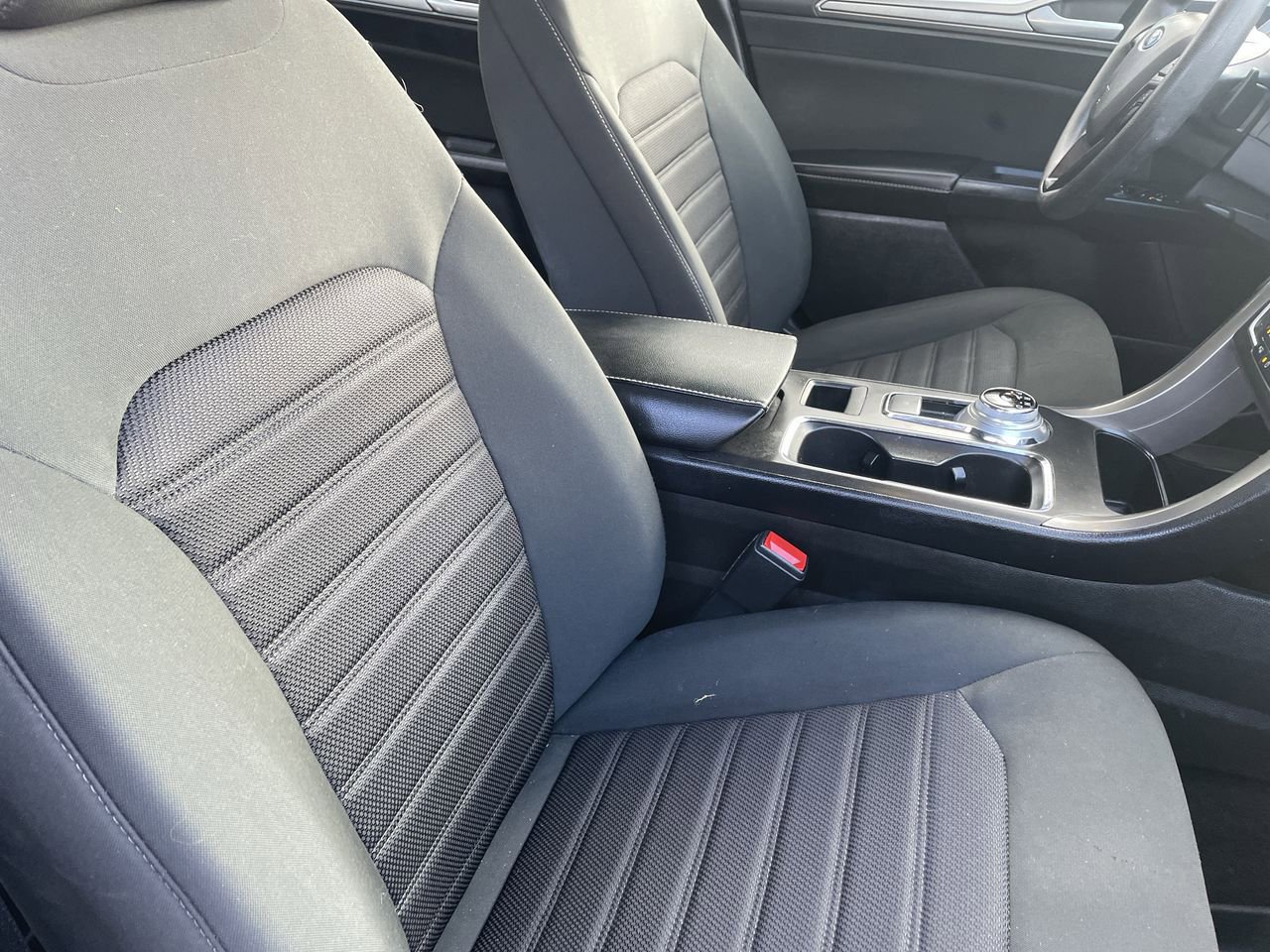 Thumbnail: 2020 Ford Fusion - 14