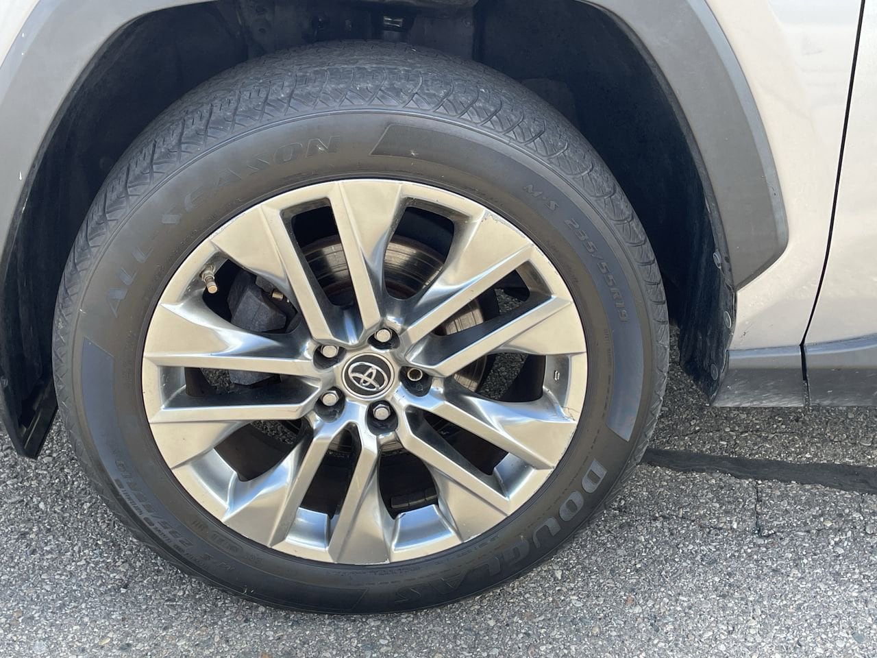 Thumbnail: 2019 Toyota RAV4 - 39