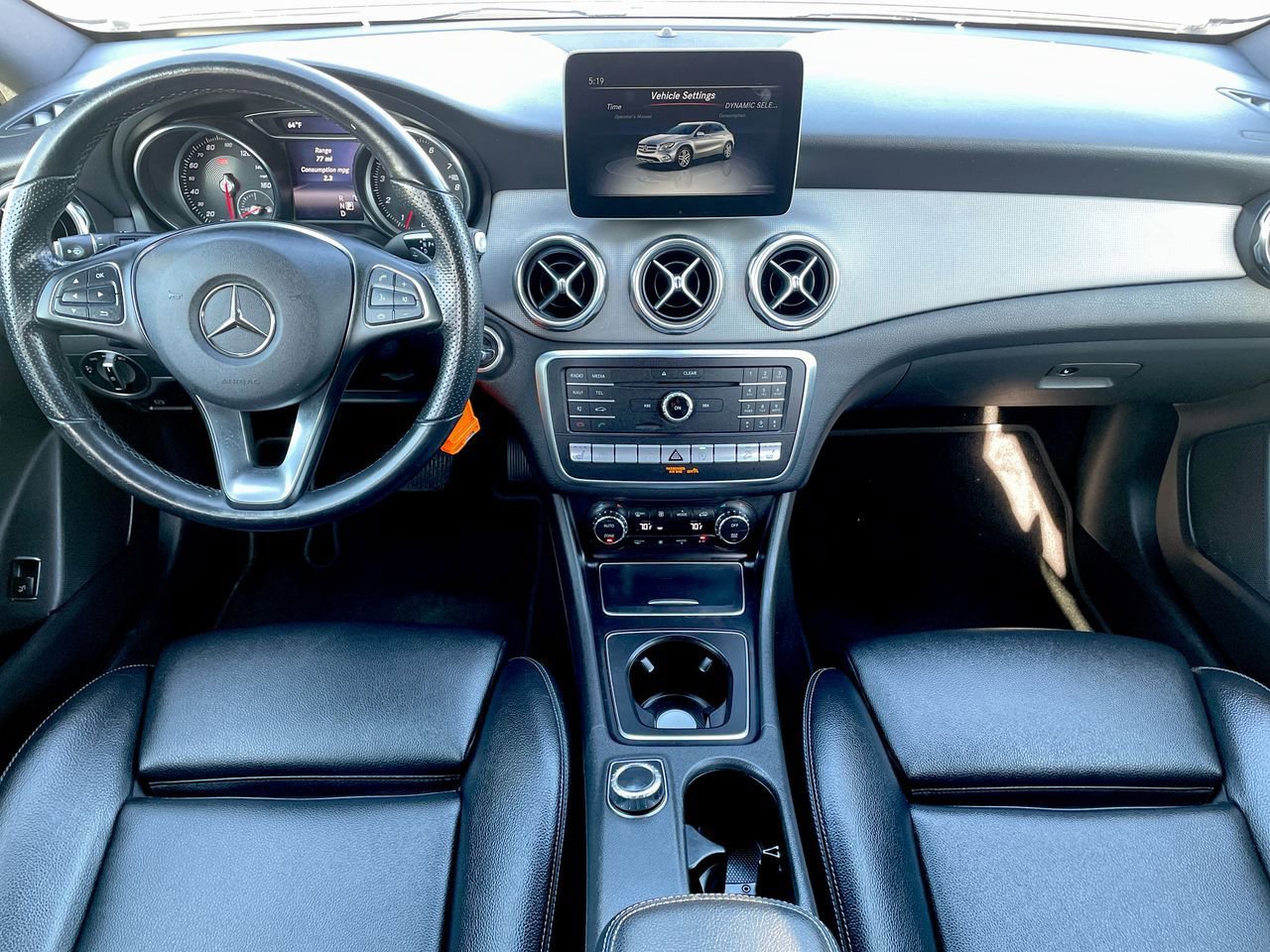 Thumbnail: 2020 Mercedes-Benz GLA - 22