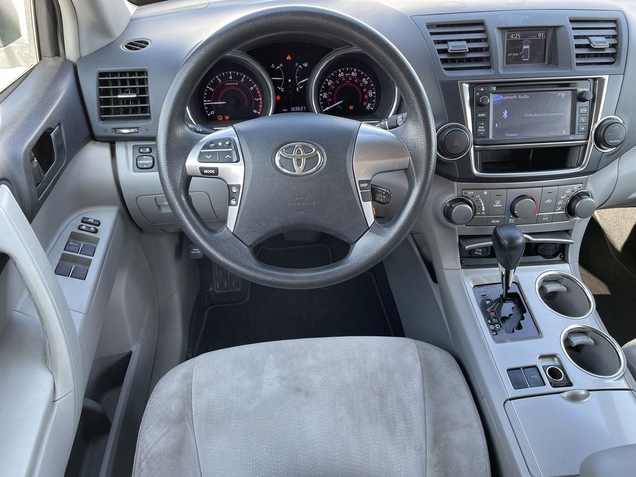 Thumbnail: 2013 Toyota Highlander - 11