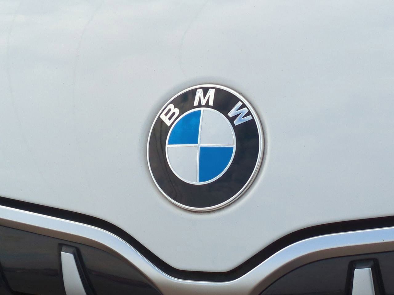 Thumbnail: 2023 BMW X1 - 10