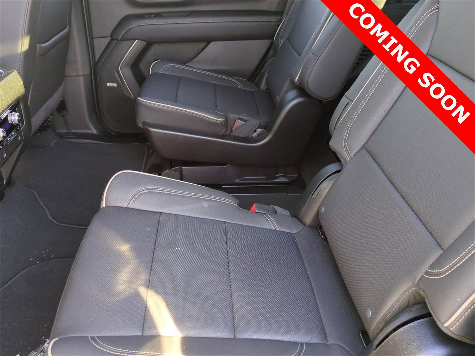 Thumbnail: 2024 GMC Yukon - 19