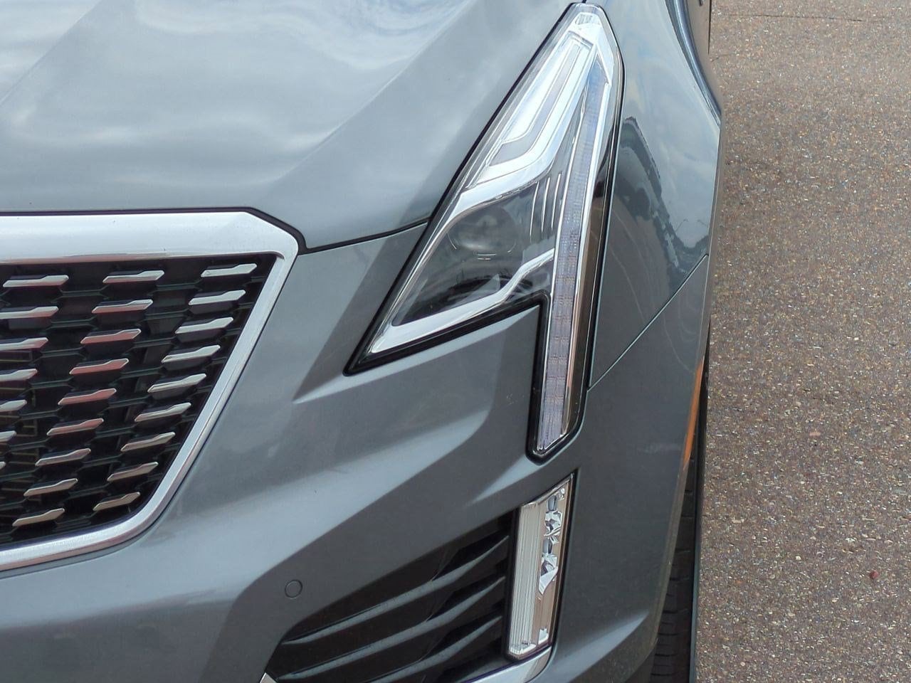 Thumbnail: 2022 Cadillac XT5 - 10