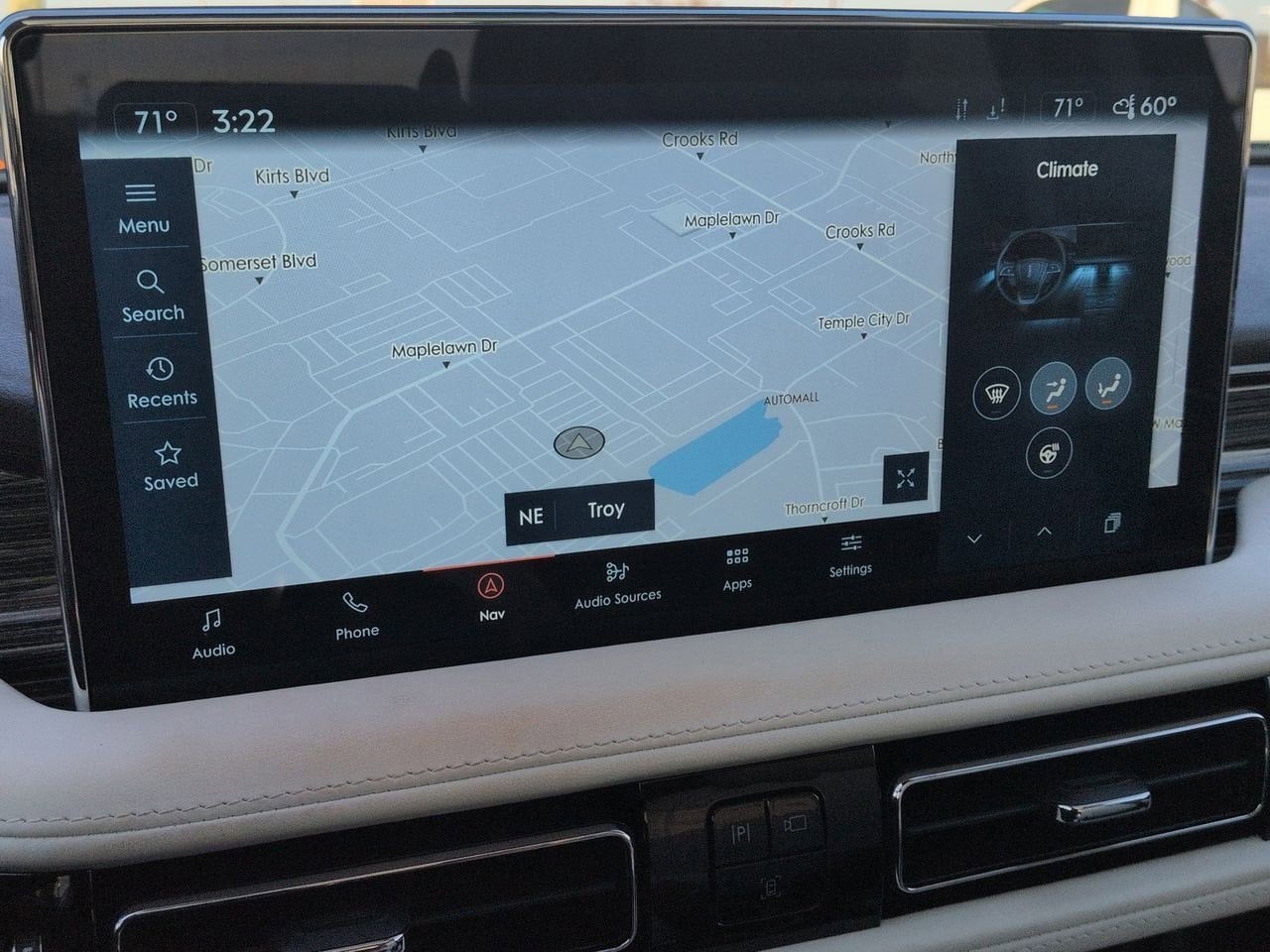 Thumbnail: 2023 Lincoln Nautilus - 30