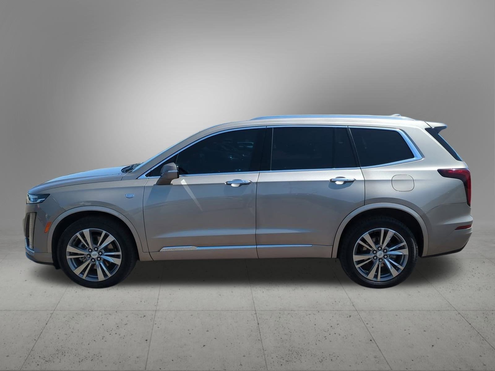 2022 Cadillac XT6 Premium Luxury 3