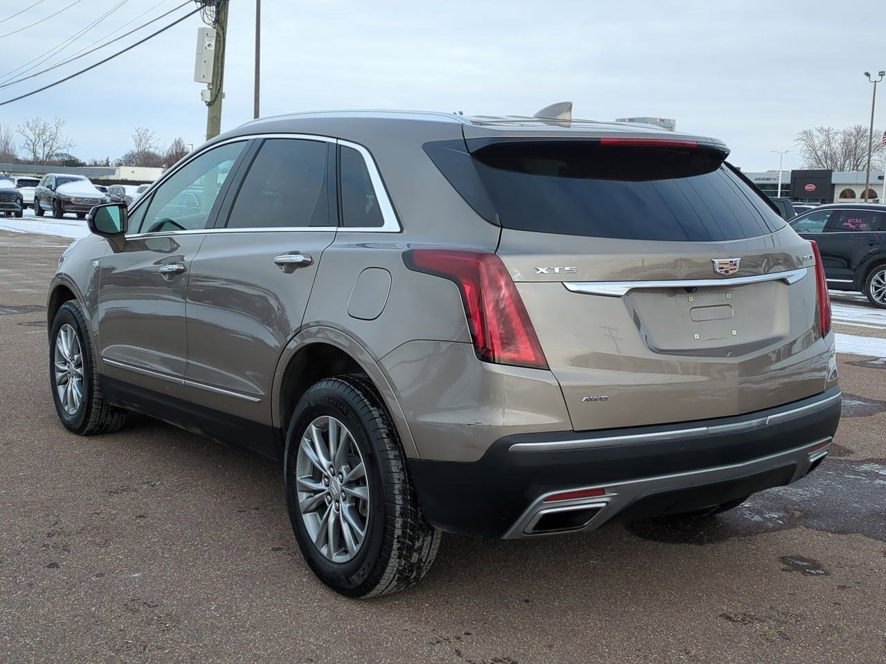 Thumbnail: 2023 Cadillac XT5 - 4