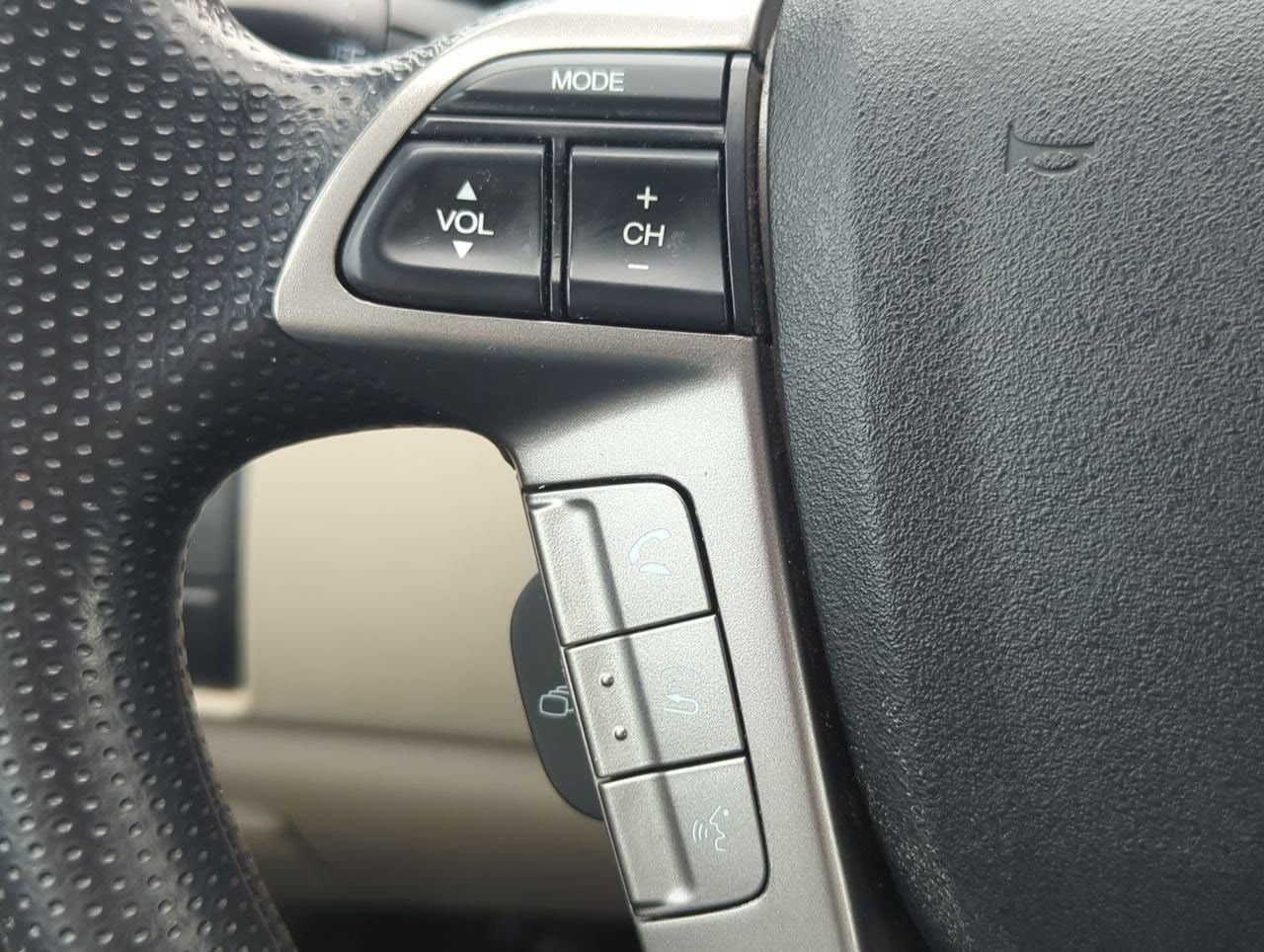 2016 Honda Odyssey LX - Photo 23