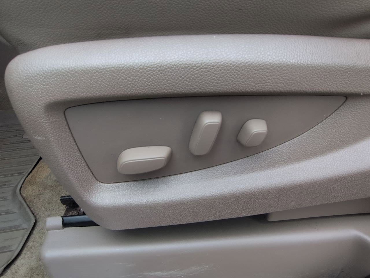 Thumbnail: 2016 Chevrolet Tahoe - 15