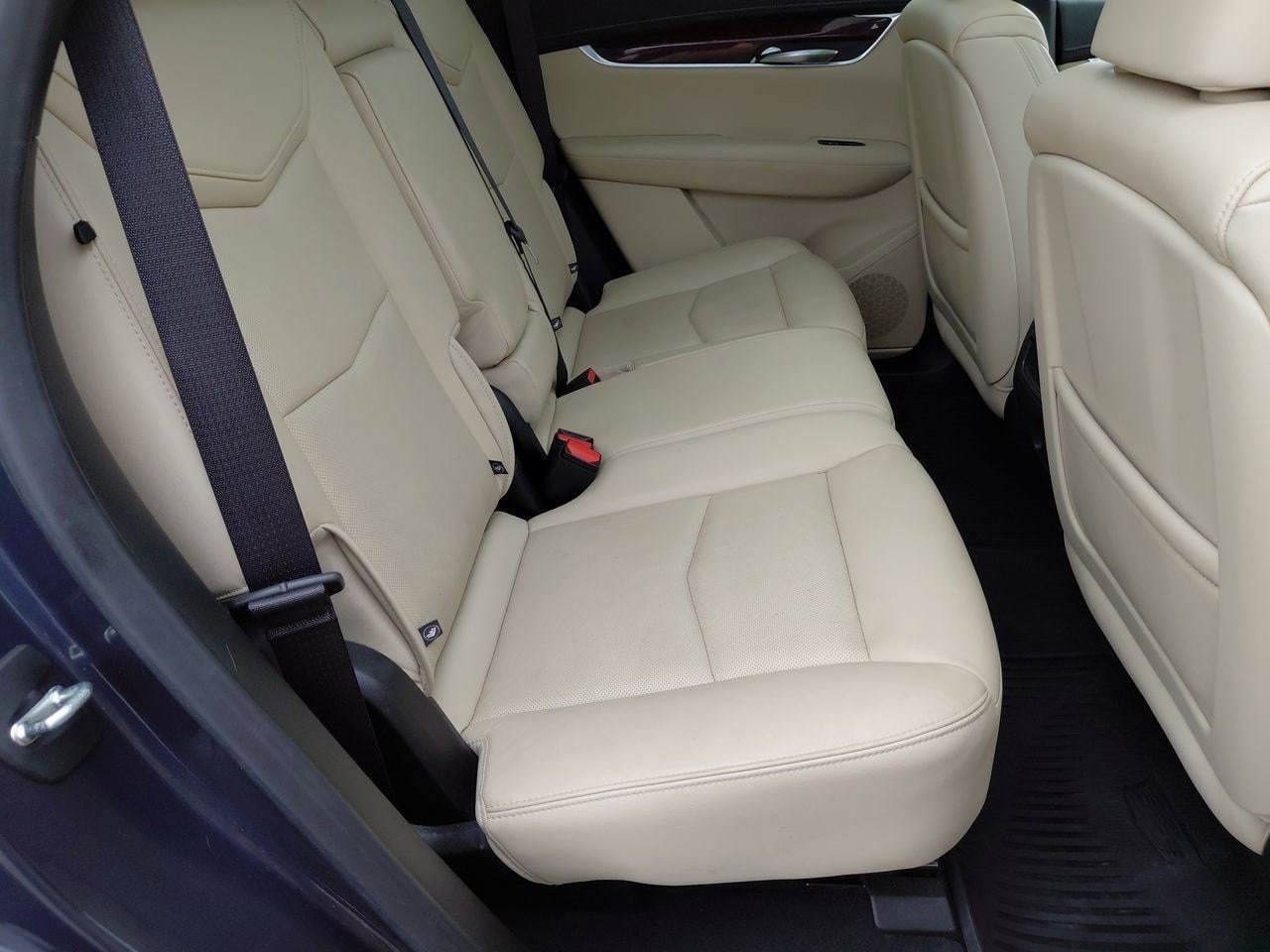 Thumbnail: 2019 Cadillac XT5 - 19
